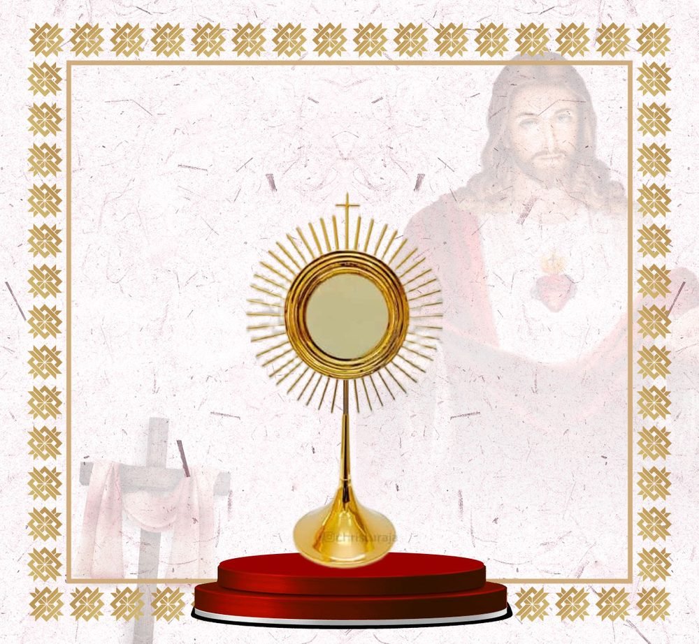 Plain Gold Sunburst Monstrance on Slender Stem
