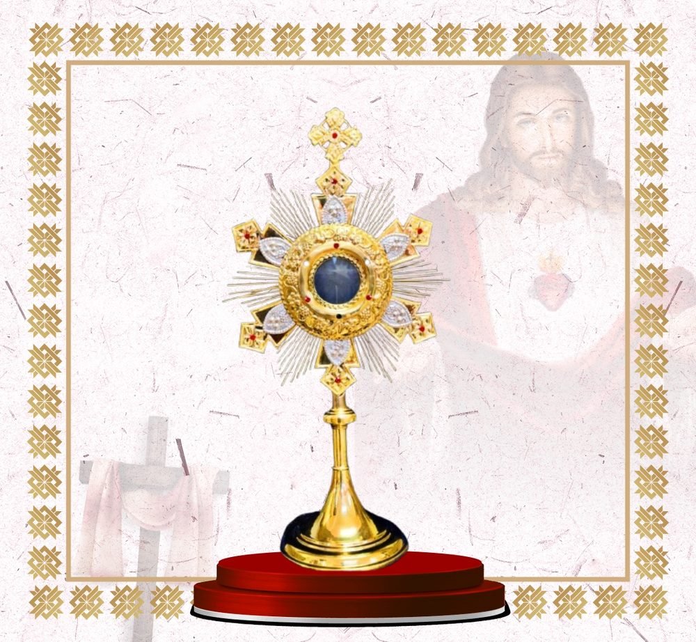 Cross-Form Monstrance with Sapphire Centre